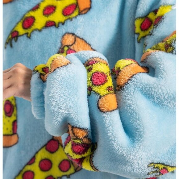 ⭐Sweat Pizza Warm Giant Hoodie Thick Flannel Blanket with Sleeve - Picture 7 of 7
